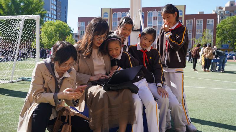 首都师范大学实验小学“校园开放日”活动举办。校方供图