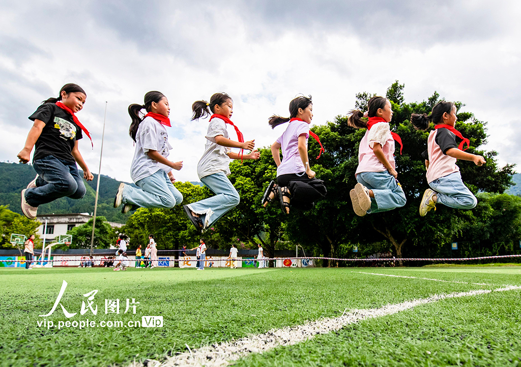 贵州从江：欢乐课间 快乐成长【3】