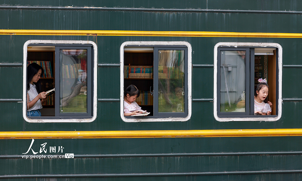 贵州玉屏：“火车书屋”乐享阅读