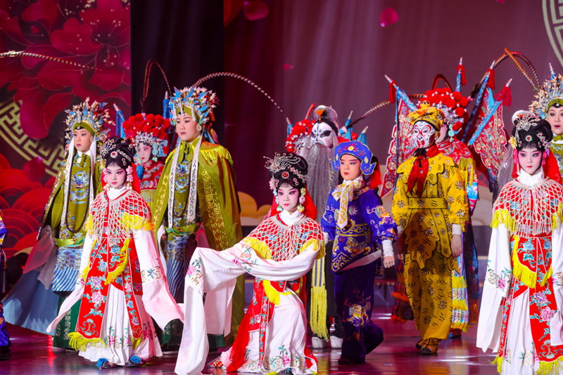 北京市大兴区第二届校园春晚上演。大兴区教育融媒体中心供图