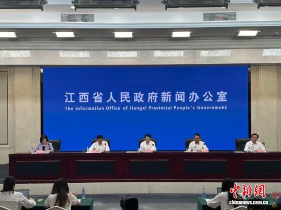 10月10日，“十四五”江西教育高质量发展成就新闻发布会在南昌召开。李思成 摄